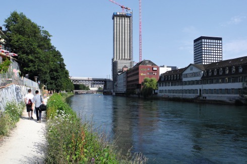 Der Swissmill-Silo steht direkt am Ufer der Limmat im ehemaligen Industriequartier Zürichs.<br />