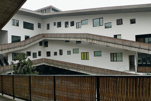 New Academy of Art in Hangzhou von WangShu Amateur Architecture Studio<br />