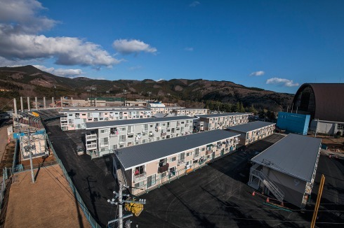 Im japanischen Onagawa planten Shigeru Ban Architects Notunterkünfte für Erdbebenopfer.<br />
