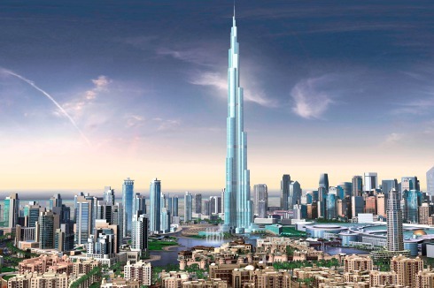 Um den 828 Meter hohen Burj Chalifa ist neben be-tont modernen Hochhäusern eine orientalische Palast-Märchenlandschaft arrangiert<br />
