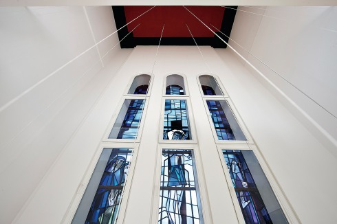 ... ist die volle Höhe des Kirchenraums erlebbar ­geblieben.<br />
