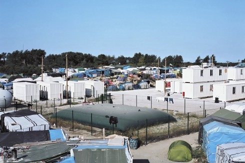 Ehemalige Schiffscontainer, die ab Januar 2016 zur Unterbringung von Flüchtlingen genutzt wurden.<br />