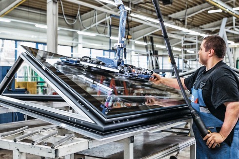 Anschließend werden sie in der Werkstatt vormontiert.<br />