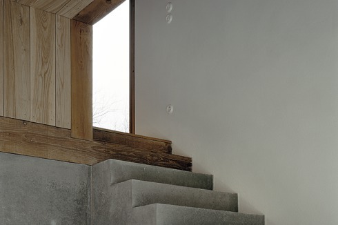Details einer der seitlichen Treppenaufgänge.<br />