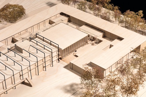 <span class="Bold"><strong>3. Preis</strong></span> TUR Architekten reihen sich zurückhaltend ein.<br />