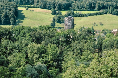 Für das Thema „Wohnen mit Aussicht“ ist die Wahl des Turms naheliegend.<br />