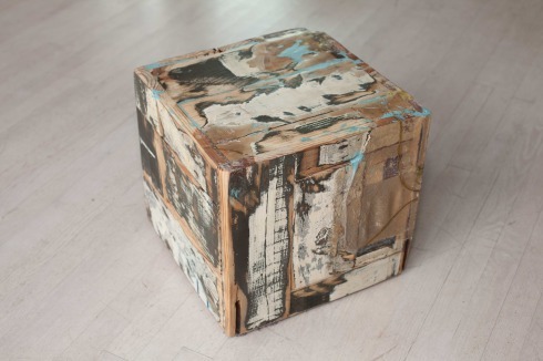 Hocker. "Chicago Archive Series - Infinite Set , 2013- ongoing; 2017" von John Preus