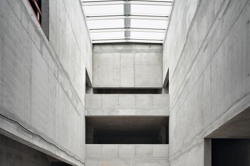 Nachdem das zunächst planende Büro twoo Architekten das Handtuch geworfen hatte, verharrte das Projekt jahrelang im Rohbau<br />