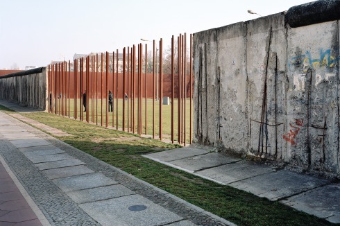 Ehemaliger Grenzstreifen in der Bernauer Straße an der Gedenkstätte Berliner Mauer<br />