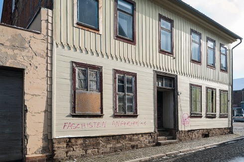 Um nach Jahrzehnten der Altstadtsanierung in Wer­nigerode noch einen unreno- vierten Altbau zu finden, bedarf es schon des etwas genaueren Hinsehens<br />