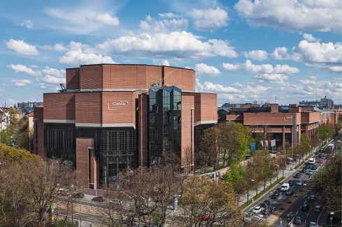 Manche forderten sogar seinen Abriss: Der Gasteig ist eines der größten Kulturzentren Deutschlands.<br />