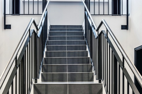 ... von einer im Zentrum des Grundrisses angeordneten Treppe erschlossen.<br />