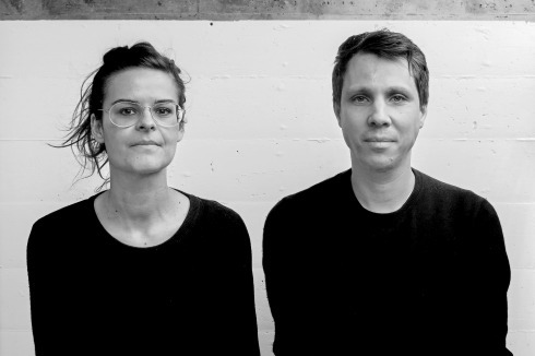<strong>Summacumfemmer</strong> wurde 2016 von Anne Femmer und Florian Summa in Leipzig gegründet. Gemeinsam schätzen die beiden Architekten die Freiheit, von Leipzig aus erste Projekte realisieren zu können und gleichzeitig an der ETH Zürich zu lehren.<br />