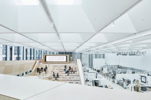 Blick von der Empore in die Halle der Manufaktur<br />