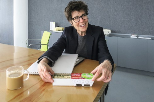 <strong>Liz Diller</strong> wurde 2018 vom Time Magazine zur einflussreichsten Architektin der Welt gekürt. Sie ist Gründungspartnerin im Büro Diller Scofidio + Renfro und gewann jüngst den Wettbewerb für die neue Londoner Philharmonie.<br />
