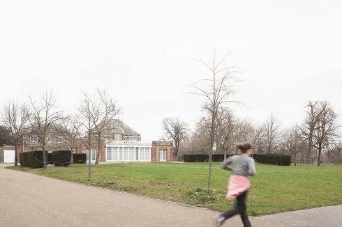 Jedes Jahr wird ein temporärer Pavillon von einem Entwerfer ohne Bauerfahrung im Königreich vor der Serpentine Gallery aufgebaut.<br />