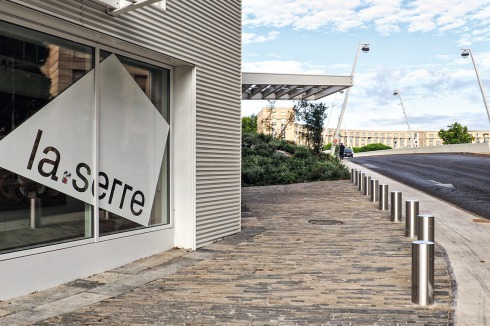 Das Restaurant „L’Arbre“ und die Galerie „La Serre“, respektive Roof-top-Bar bzw. Dachterrasse nebst Küche, exklusiv für die Bewohner.<br />
