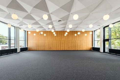 Der ehemalige BVV-Saal nach der Sanierung.<br />