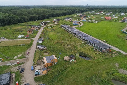 Luftaufnahme des 100-Meter-Baus und Umgebung<br />