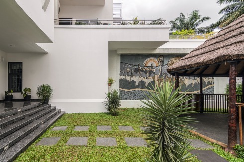 Das Mosaik entwarf die Architektin.<br />