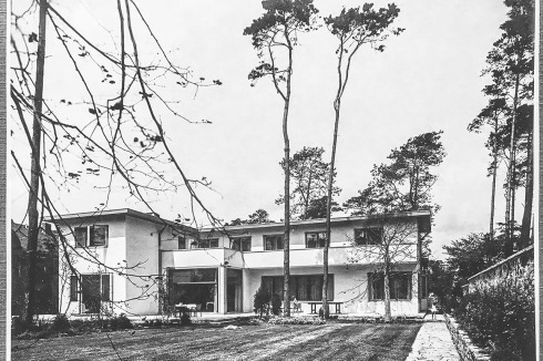 Die Gartenseite der Villa kurz nach ihrer Fertig­stellung.<br />