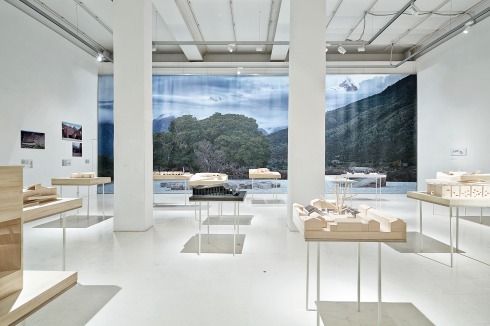 <span class="Bold">2015</span> „ZAO/standardarchi­tecture. Contemplating Basics“. <br />