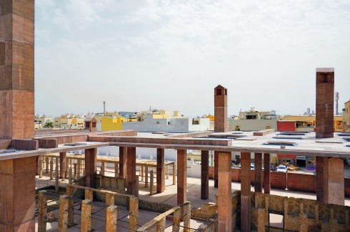 Zeitgenössische Windtürme im öffentlichen Raum in Muharraq, Behrain<br />