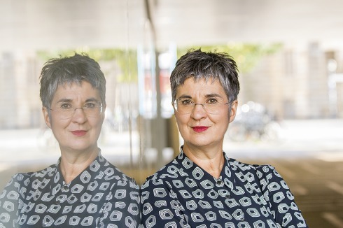 Über die entspannte Stadt: Eine Vergewisserung aus der Praxis: <strong>Iris Reuther </strong>(<a href="https://www.bauumwelt.bremen.de/stadtentwicklung/vita_senatsbaudirektorin_prof__dr__iris_reuther-14380" target="_blank" >Senatsbaudirektorin Bremen</a>)<br />