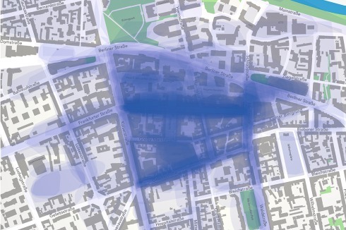 Die Teilnehmer der ersten öffentlichen Werkstatt wurden aufgefordert, die Orte der Innenstadt zu markieren, die in ihren Augen in den letzten Jahren an Qualität verloren haben. Die Überlagerung der Zeichnungen lässt klar umrissene Bereiche mit gefühlter Abwärtstendenz sichtbar werden. <br />