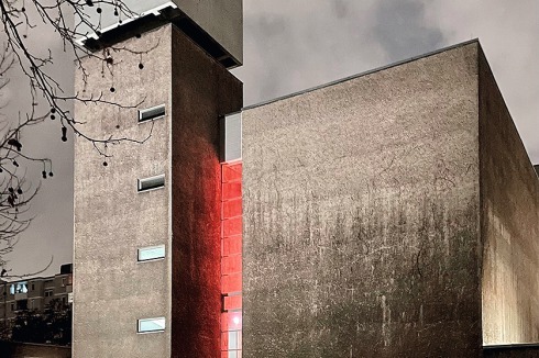 Selten dringt die Kunst in Form von Farbe auch in den Außenraum.<br />