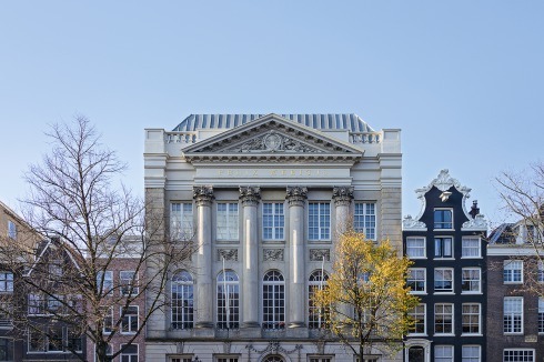 Der 1787 erbaute Pracht­-bau Felix Meritis (lateinisch: „glücklich durch Verdienste“) an der Keizersgracht.<br />