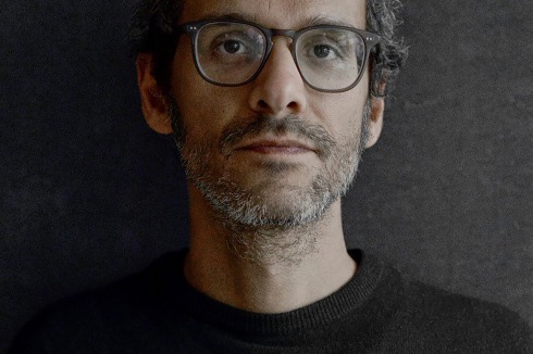 Daniel Abraha gründete 2010 mit Stephan Achermann in Zürich Atelier Abraha Achermann. Von 2015 bis 2017 unterrichteten beide Büro-Partner Entwurf und Konstruktion an der Hochschule Luzern.<br />