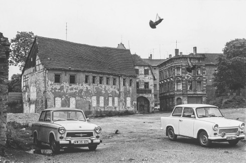 Fotoaufnahme der Großen Klausstraße in der Altstadt von Halle.<br />