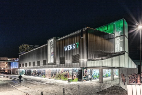 Werk7 wurde von N-V-O ­Architekten zur Veranstaltungshalle umgebaut.<br />