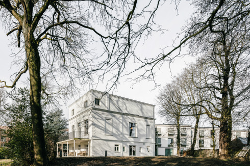 Der Neubau, der an die Villa „Landhuis“ anschließt, ...<br />