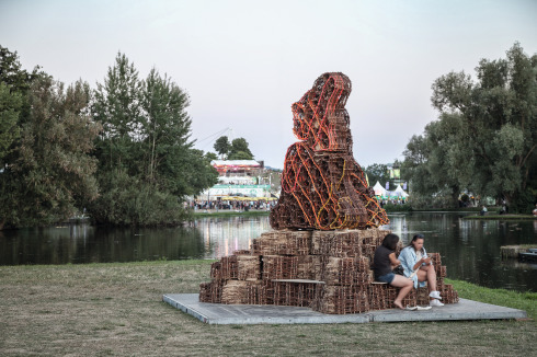 Ende Oktober wird es auf der Dutch Design Week in Eindhoven gezeigt. Für die Bundesgartenschau in Mannheim 2023 entwickeln die Forscher gerade groß-maßstäblichere Demons­trationsbauten.<br />