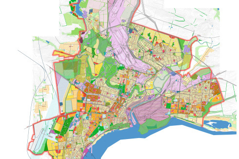 Der Generalplan von 2020 dient dem Stadtplanungsamt im Exil als Grundlage für eine neue Zukunftsvision. Das Asow-Stahlwerk liegt direkt an der Küste (rosa Fläche).<br />