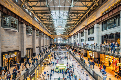 Die Shoppingmall nimmt die Basis des Gebäudes (grün)ein.<br />
