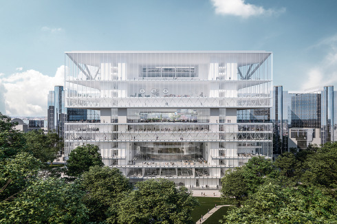 Auch zum Park hin öffnet sich das Gebäude mit ei­ner weitgehend gläsernen Fassade und der Terrasse.<br />