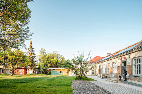 Der neue soziale Treffpunkt in der Wohnsiedlung für ehemals obdachlose Menschen von gaupenraub +/-<br />