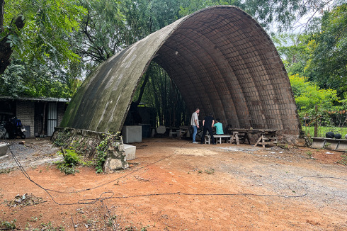 <strong>Catenarius</strong> heißt ein Bausystem, das der Architekt Rami­ro Meyer entwickelt hat.<br />