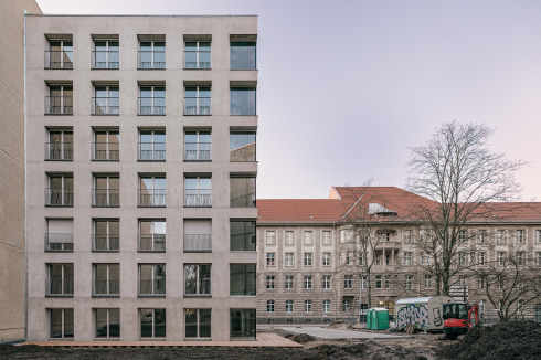 Teures Pflaster Innenstadt: Während der vier Jahre, die die Genehmigung des Hauses dauerte, hatte <br />sich der Preis des Grundstücks, als es schließlich erworben werden konnte, versechsfacht.<br />