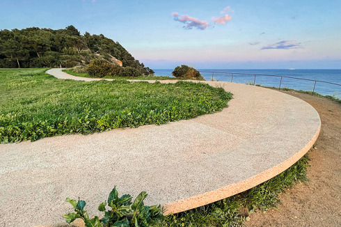 Der Wanderweg ist durchschnittlich 1,5 Meter breit.<br />