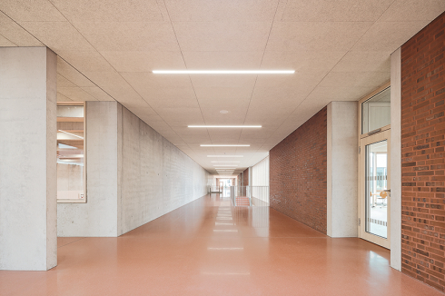 ... die über die Schulstraße zentral erschlossen werden.<br />