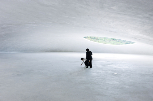 Kunstmuseum Teshima in Tonosho, Japan, 2010, Architektur: Ryue Nishizawa.<br />