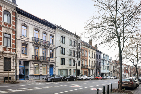 Der verschachtelte Neu- und Umbau von URA erstreckt sich durch das Innere eines Quartiersblocks.<span class="OffWhite"></span><br />