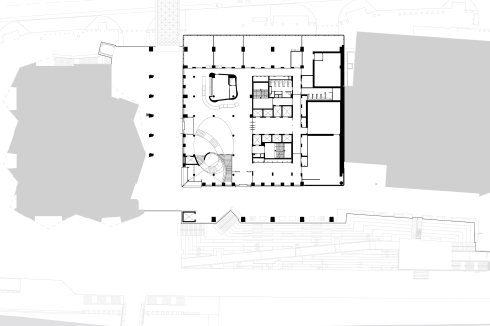 <span class="OffWhite">Erdgeschoss /</span><span class="OffWhite"> Eingangsebene</span><br />