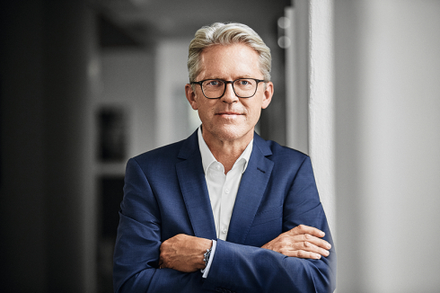 <strong>Joachim Schares</strong> ist Diplom-Ingenieur der Raum- und Umweltplanung, Universität Kaiserslautern. Er arbeitet seit 1994 bei AS+P, seit 2017 als geschäftsführender Partner der AS+P Albert Speer + Partner GmbH.<br />