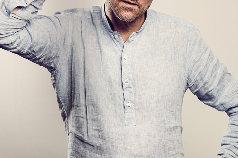 <strong>Carlo Ratti</strong> <br />ist Gründungspartner des Architektur- und Innovationsbüros CRA-Carlo Ratti Associati. Er unterrichtet am MIT in Boston und am Politecnico di Milano. Im Dezember 2023 wurde er zum Kurator der Biennale Venedig Architettura 2025 ernannt. Er beschäftigt sich mit der Zukunft der Städte und deren Veränderung in den letzten Jahrzehnten. Diese Prozesse beleuchtet er kritisch in seinem Vortrag <strong>Senseable Cities</strong>.<br />