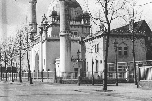 Blick von der Brienner Straße auf die Moschee, 1929.<br />